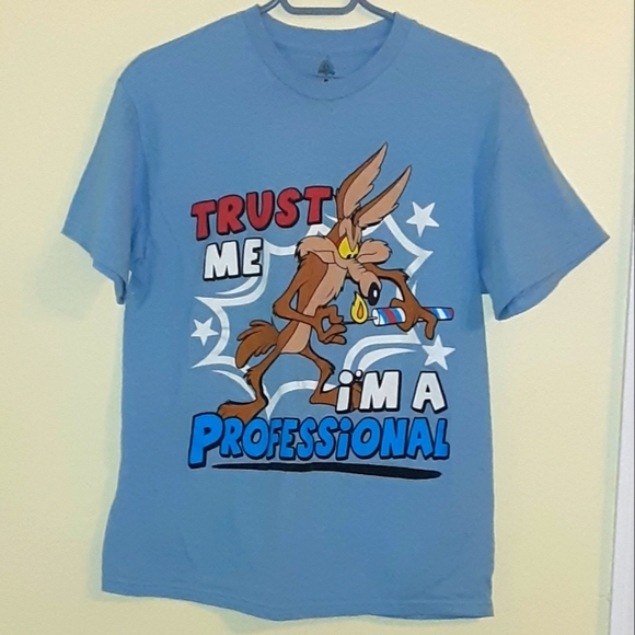 Looney Tunes Wile E. Coyote T-Shirt - Picture 2 of 7